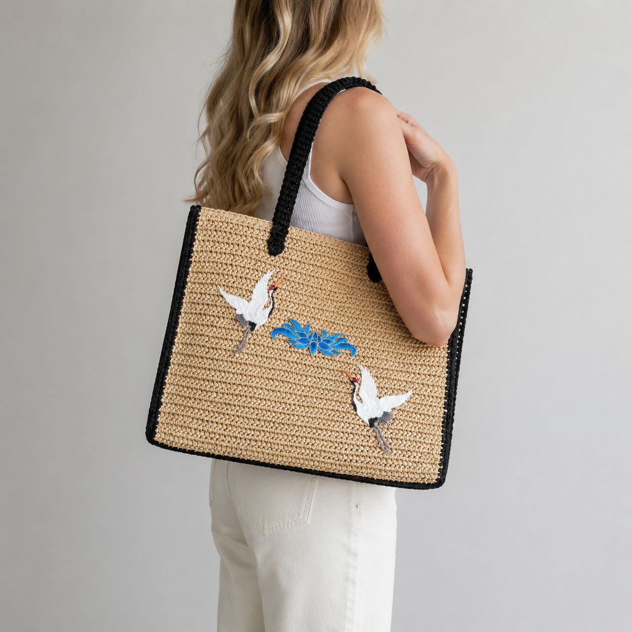 Handwoven Straw Tote Bag – Large Capacity Shoulder Bag with Zipper, A Versatile Summer Essential for Beach, Travel & Everyday Style