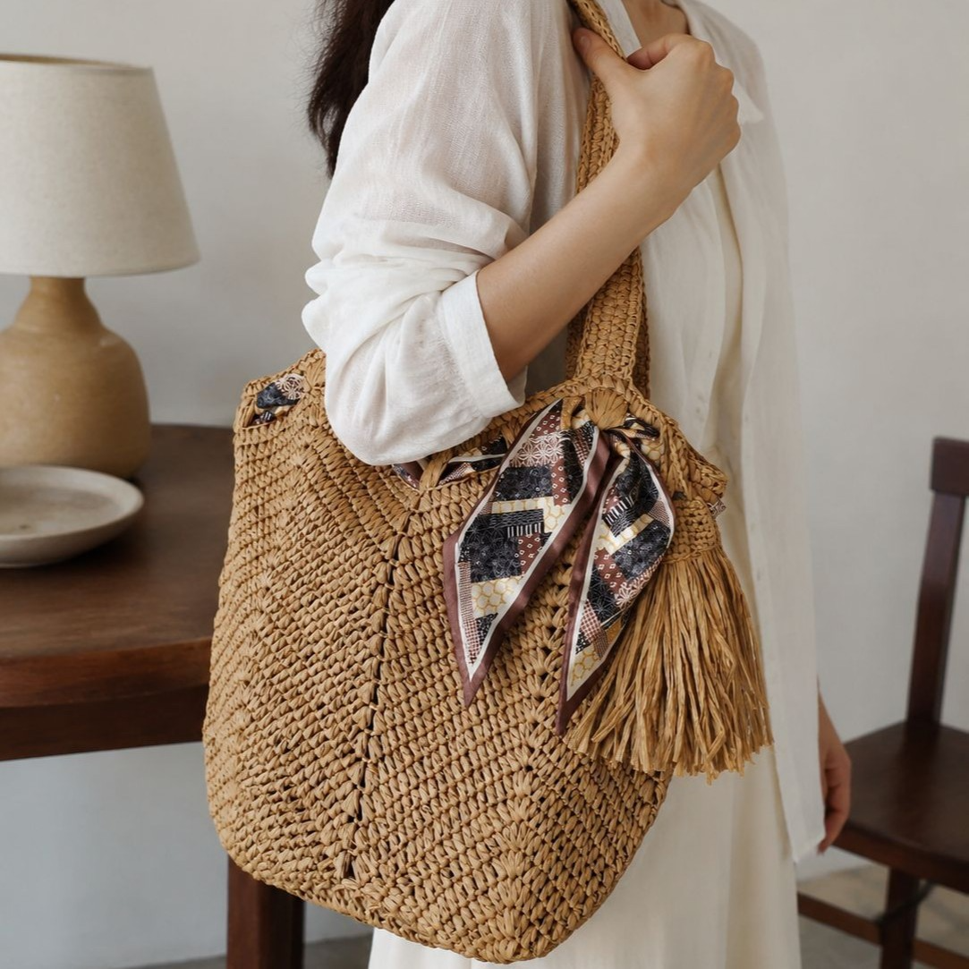 New Arrival Tassel Straw Tote Bag – Handwoven Large Capacity Beach Shoulder Bag with Boho Fringe, A Summer Essential for Vacation & Everyday Style