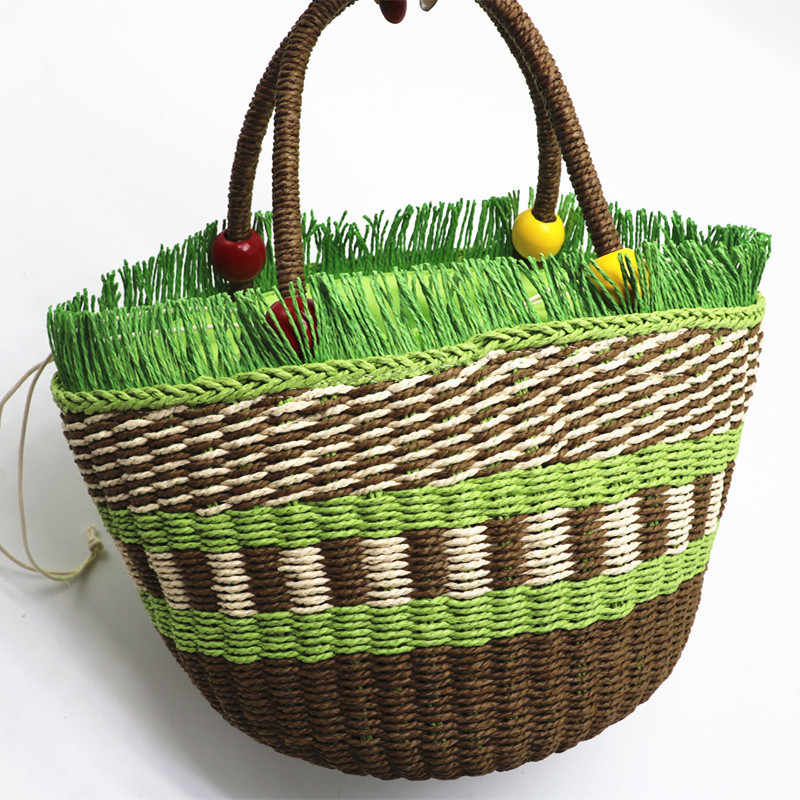 New Arrival Wood Bead Handle Straw Tote Bag – Handwoven Diagonal Basket Purse with Boho Charm, A Lightweight & Roomy Summer Essential for Beach, Market & Everyday Style